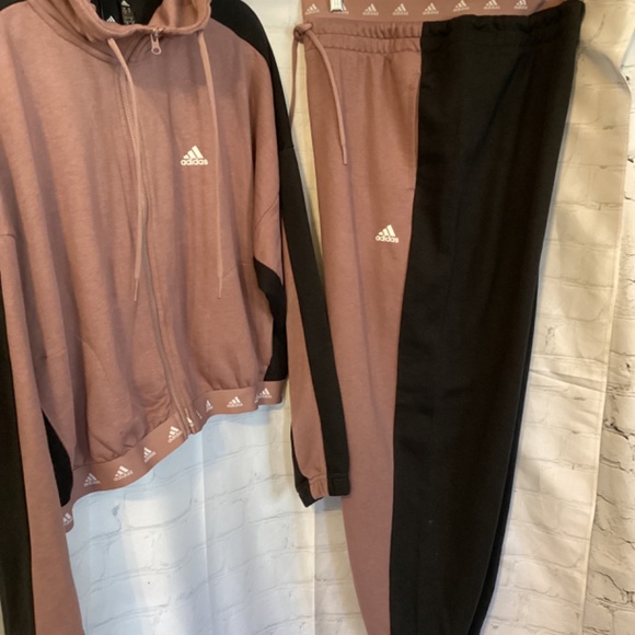 ADIDAS COLOR BLOCK TRACK PANTS & HOODIE JACKET (NWOT) - Picture 3 of 4
